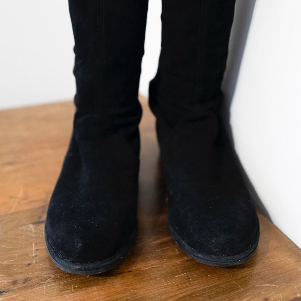 Stuart Weitzman Lowland Over-the-Knee Black Suede Boots Size 7.5 - Picture 11 of 12